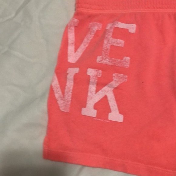 PINK Victoria’s Secret shorts size L - Picture 6 of 8
